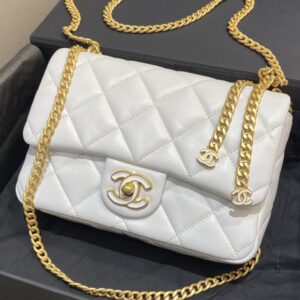 replica chanel 22p enamel bag white