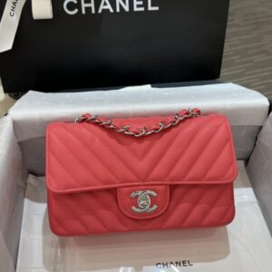 replica chanel classic flap v 20cm red