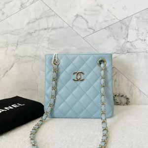 replica chanel 22s hubo bag light blue