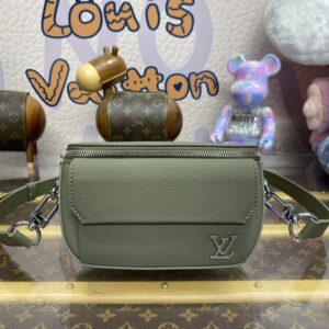 replica louis vuitton pilot wearable wallet green