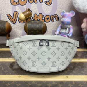 replica louis vuitton bumbag discovery grey