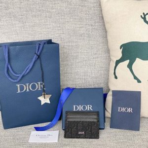 replica dior card holder black man