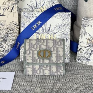 replica dior 30 montaigne wallet
