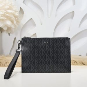replica dior clutch diamond patern